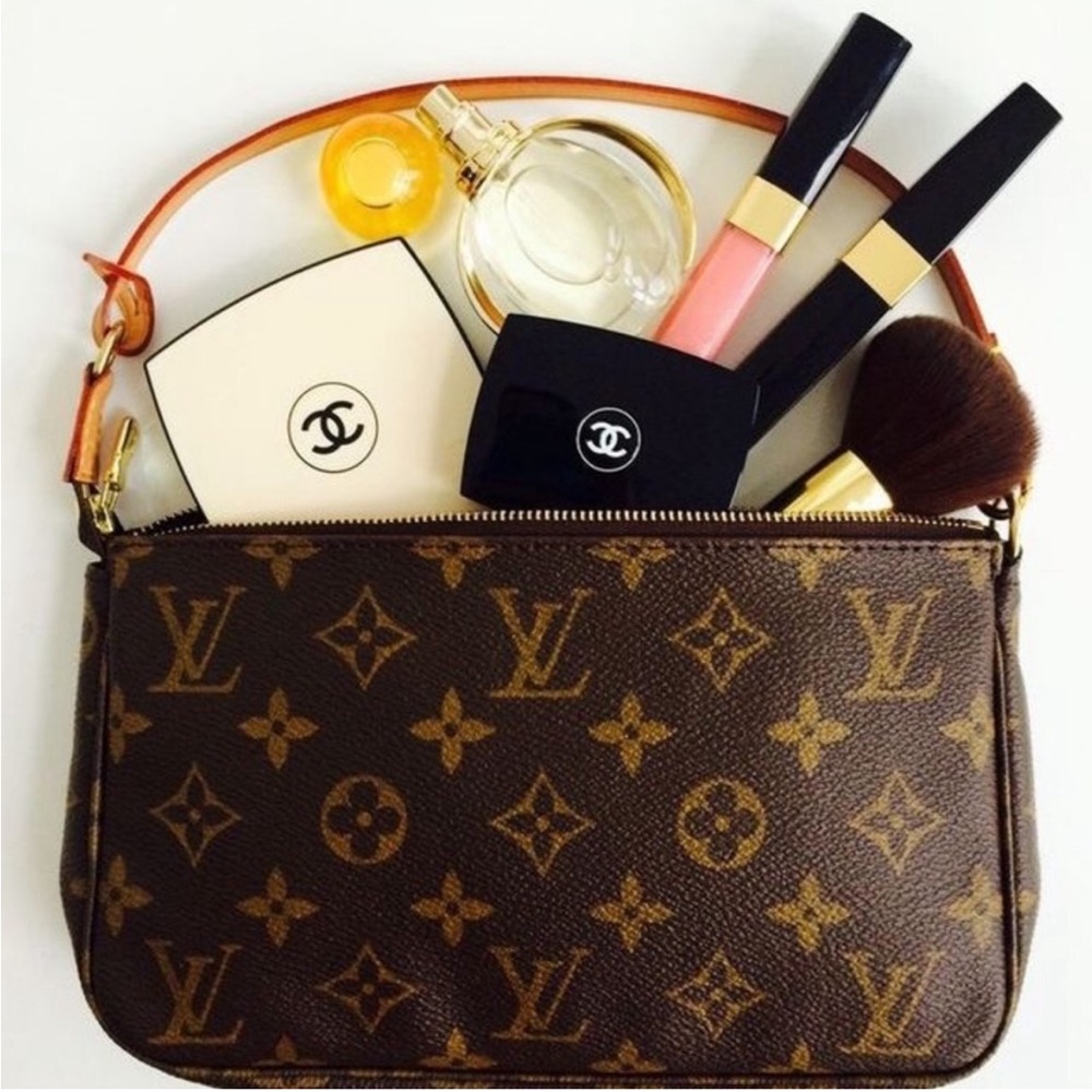 💯Authentic LV Clutch - Picture 4 of 12
